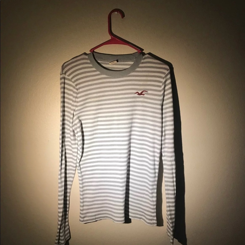 Hollister gray and white long sleeve